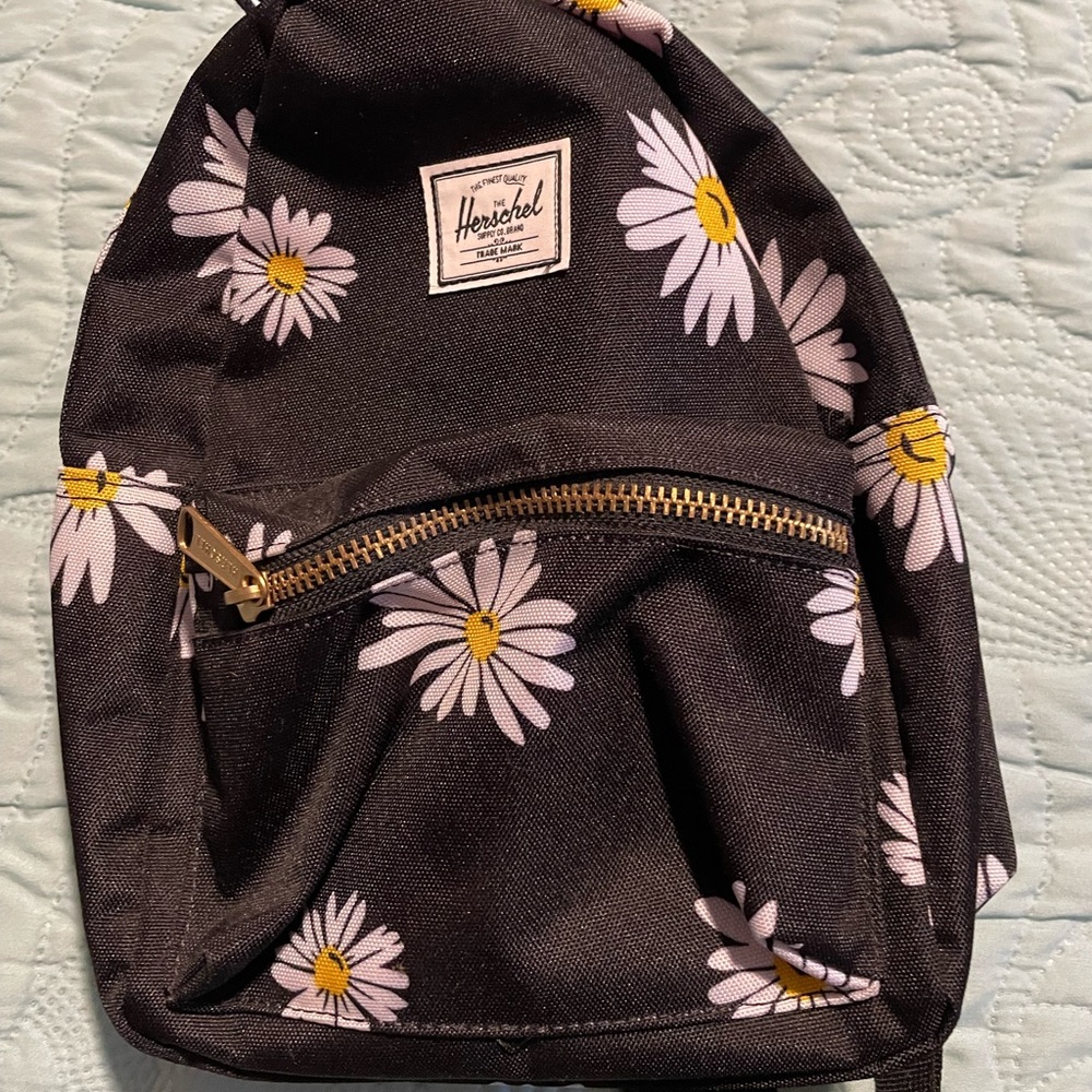 NWOT Hershel Mini Backpack